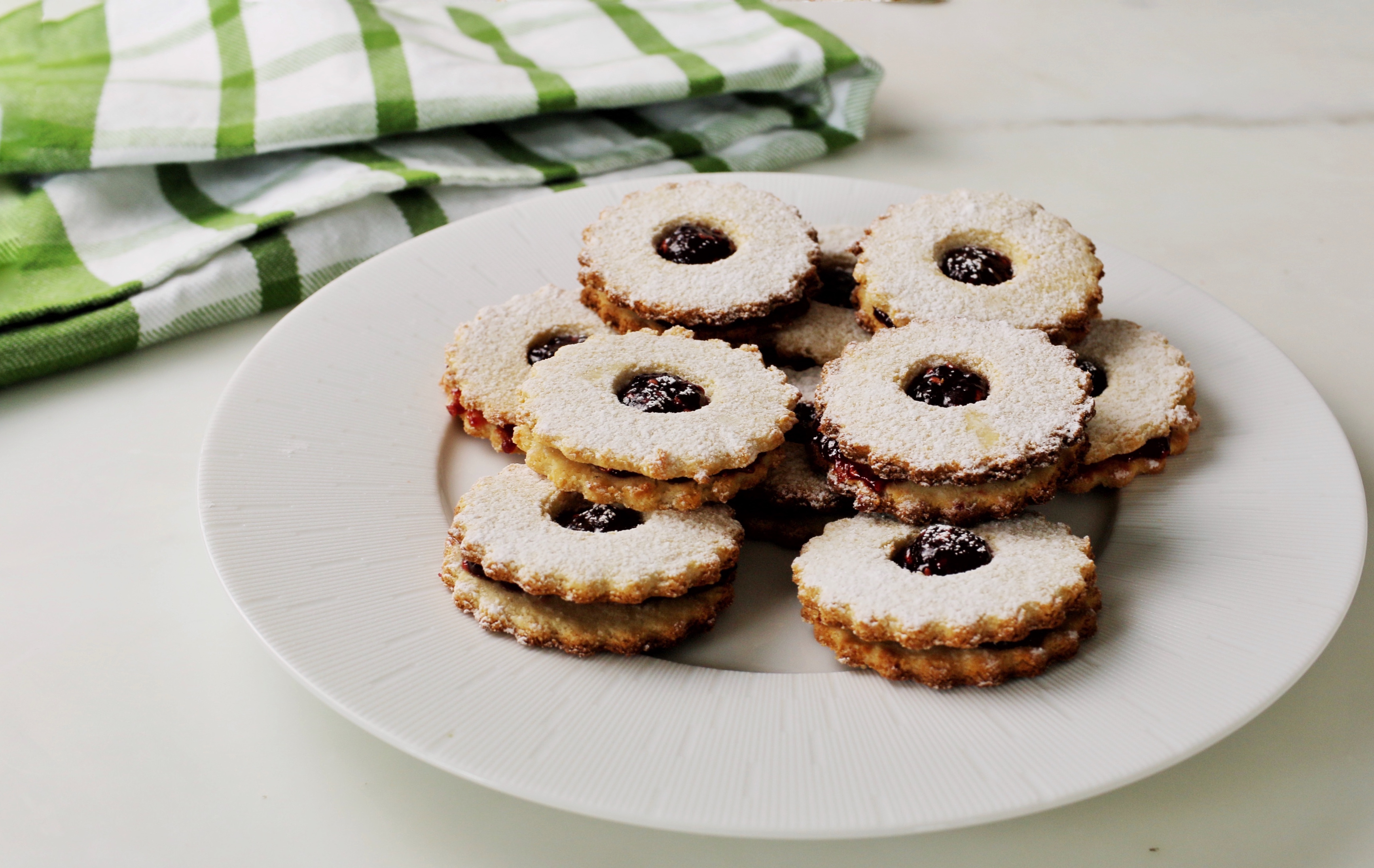 Homemade Linzer Tart Cookies - F-Factor
